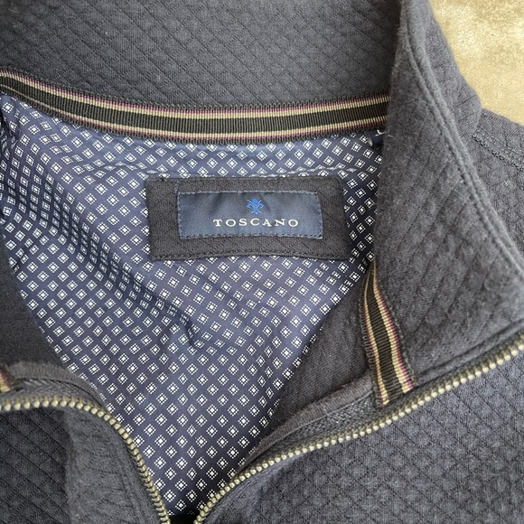 TOSCANO NAVY QUARTER ZIP. CONDITION IS USED. SZ L. - Picture 2 of 3